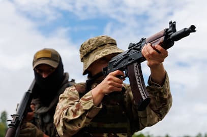 Чим відрізняється рекрутинг від мобілізації?